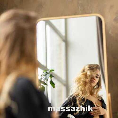 Массажистка Афина 33022